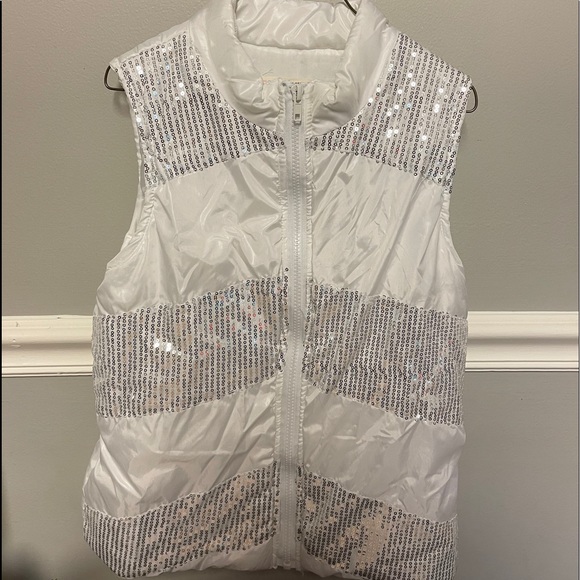 🎀🎀Girls 7/8 Self Esteem White Sequin Vest EUC - Picture 1 of 3